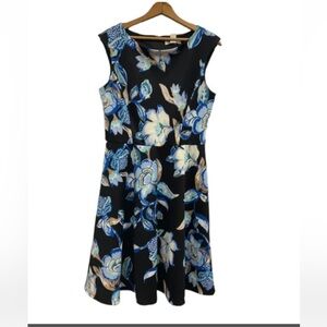 White House Black Market Scuba Fit & Flair Dress Size 8